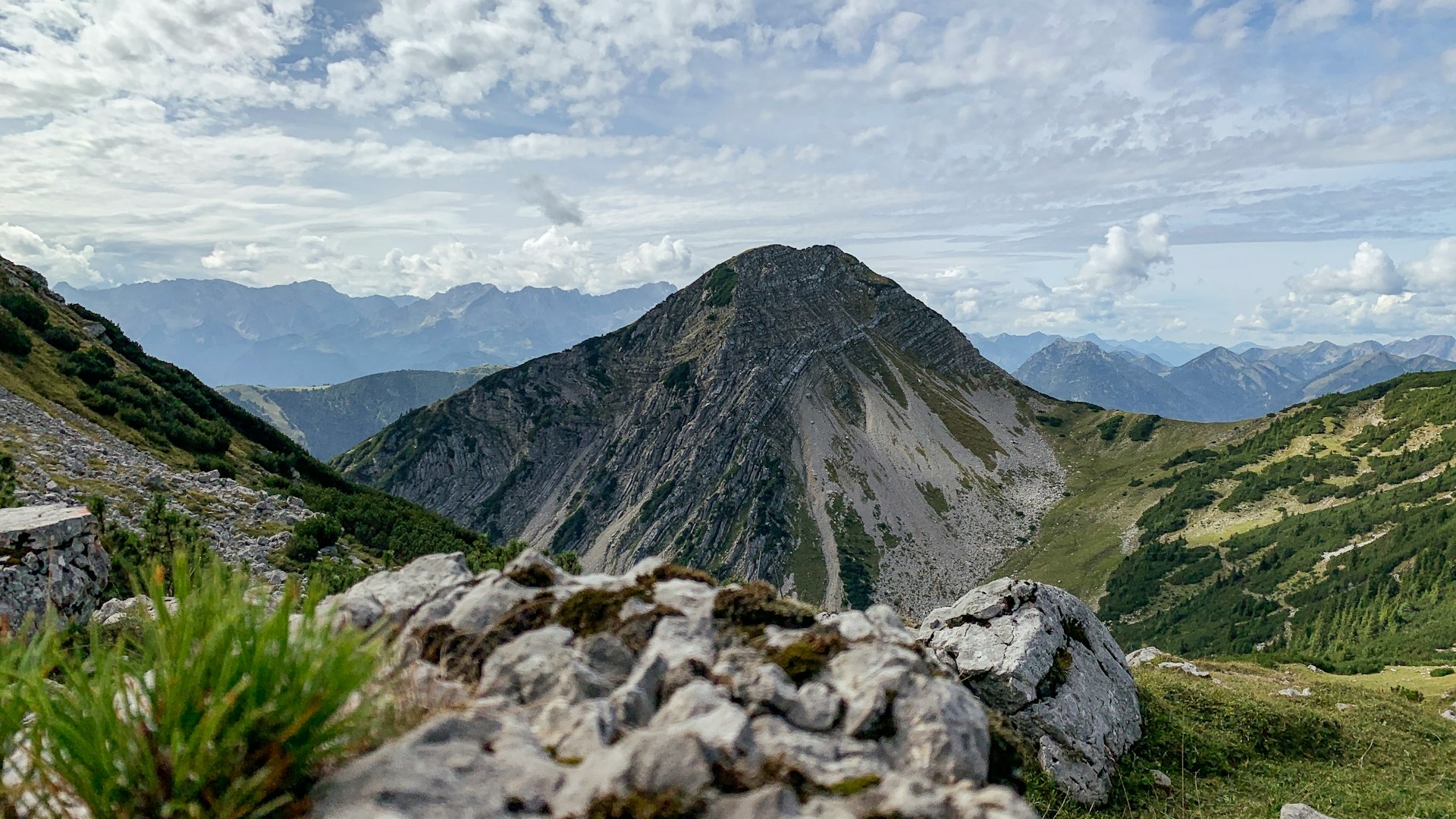 Teilnehmer eines Alpinkurses in den Münchner Hausbergen