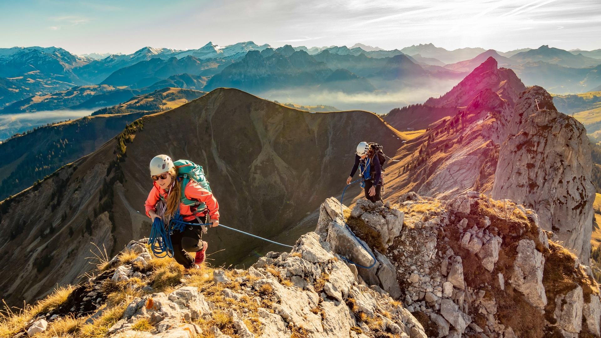 Vom Hallenkletterer zum Fels-Profi: Diese alpinen Sicherungstechniken musst du draußen beherrschen