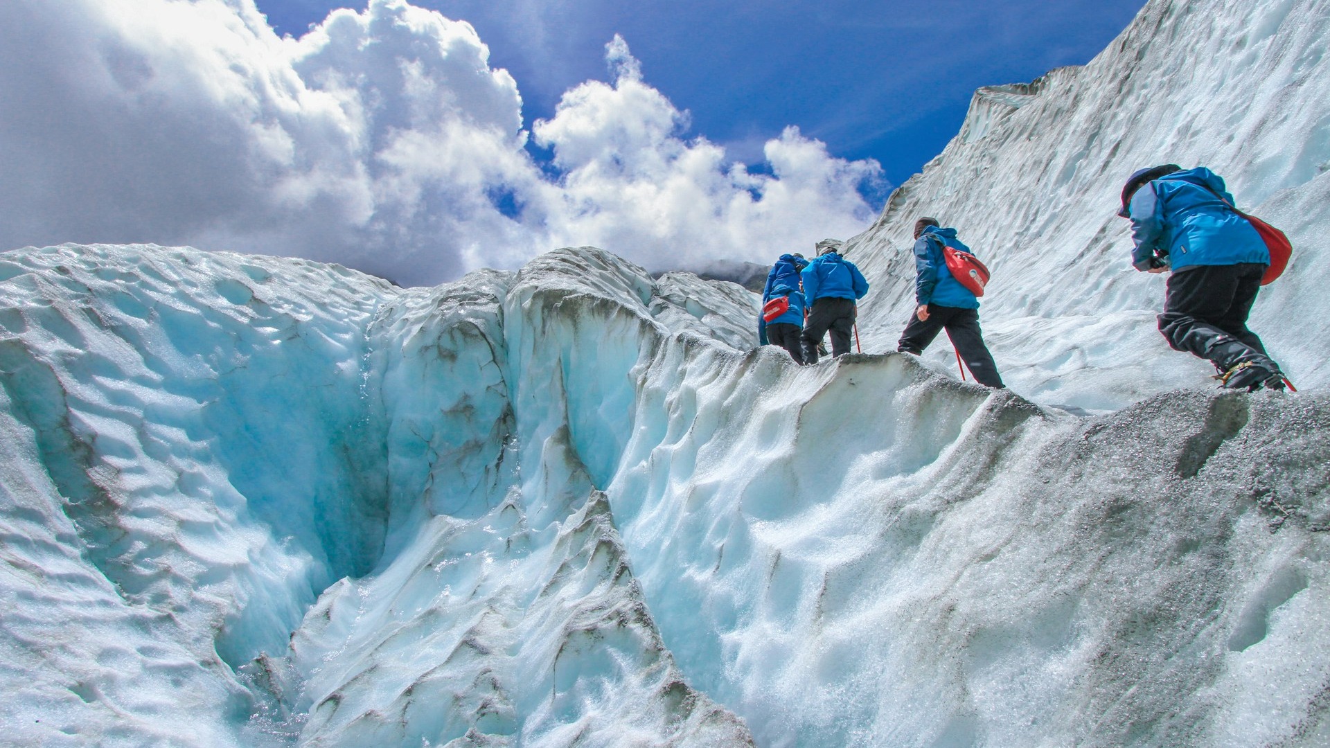 Bergsteigen & Hochtouren für Einsteiger: Wie du den Übergang vom Wandern zum Alpinismus schaffst
