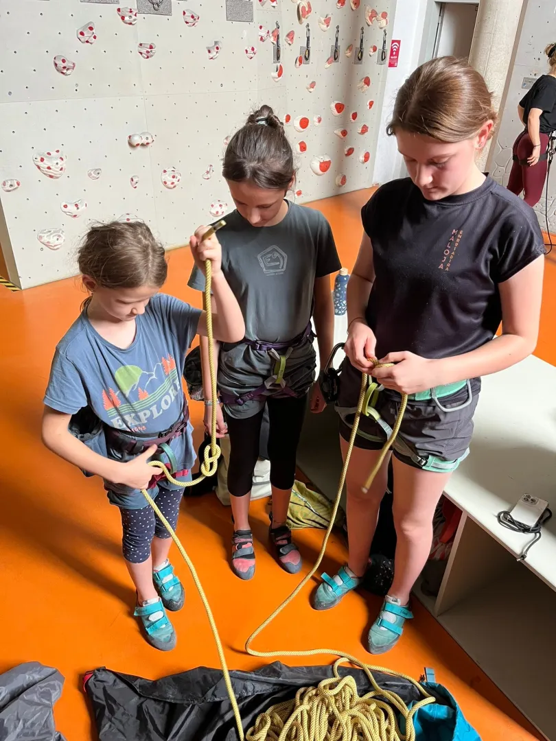 Fortgeschrittener Kletterkurs in München für Kinder Bild 2